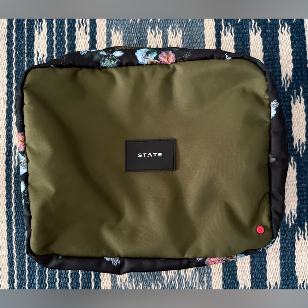STATE Bensen Large Toiletry Bag (Olive Green and Floral)